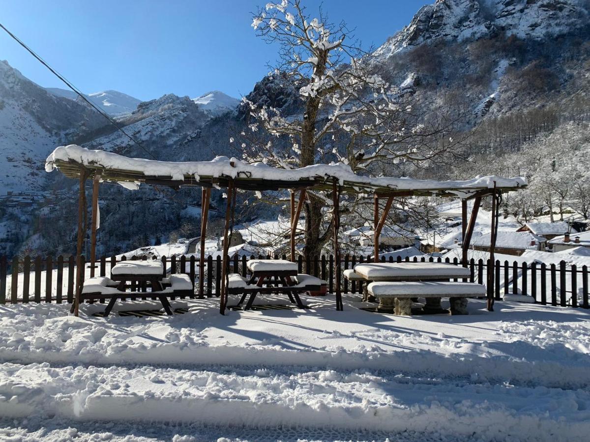 Hotel Rural El Sestil Dobres 외부 사진