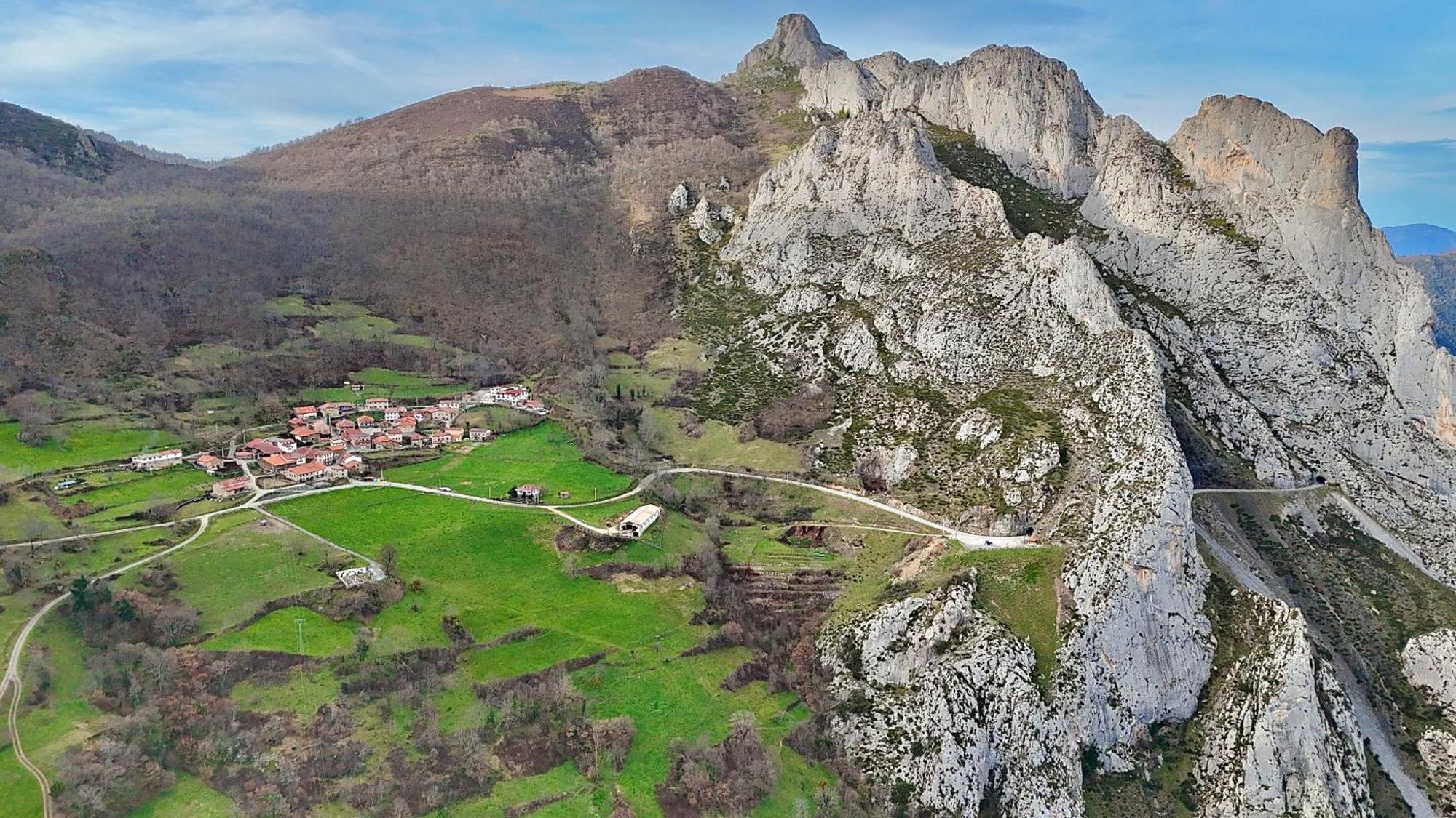 Hotel Rural El Sestil Dobres 외부 사진