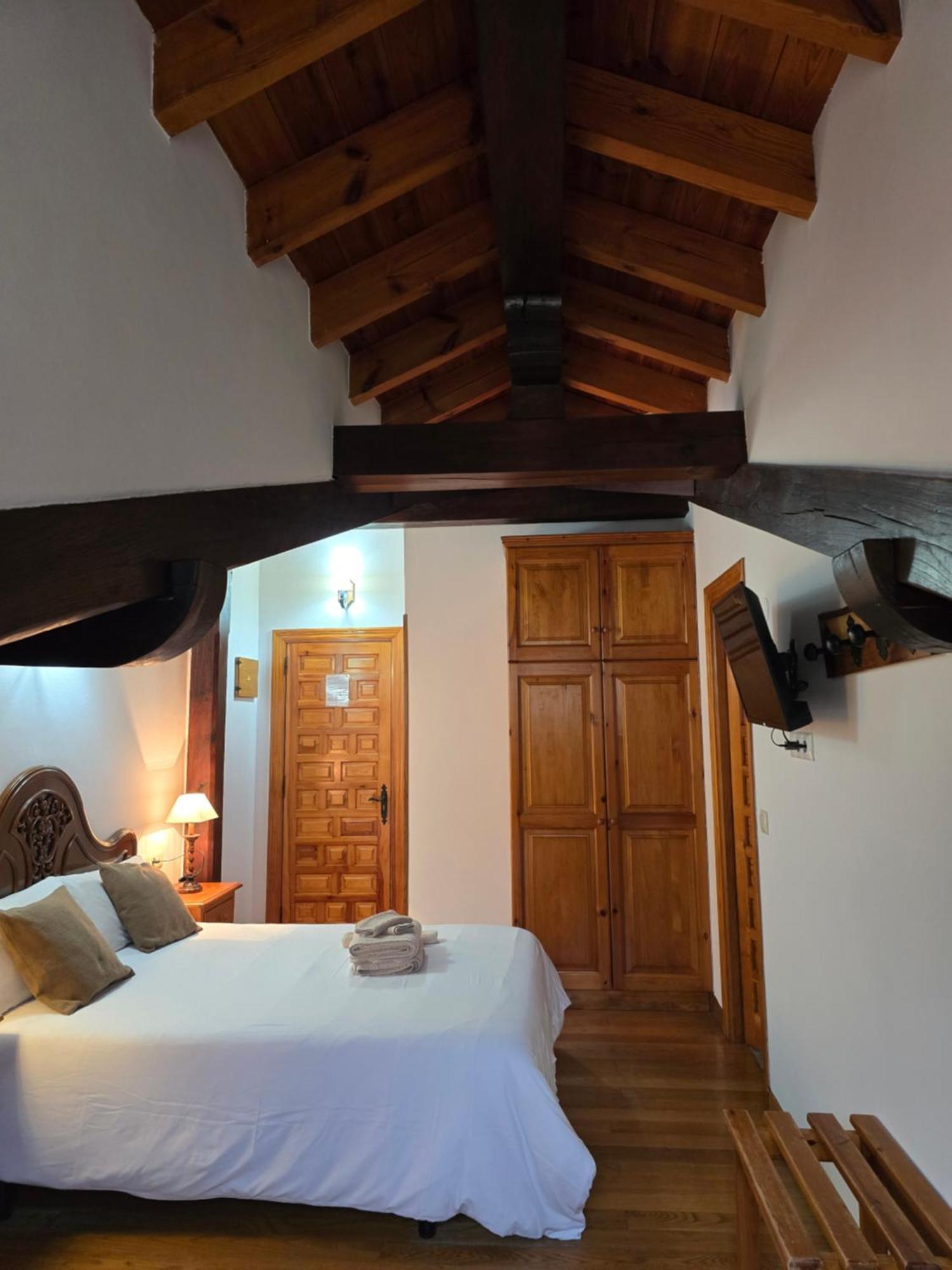 Hotel Rural El Sestil Dobres 외부 사진